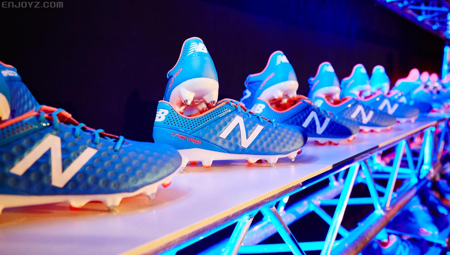 New Balance足球鞋在利物浦基地正式发布