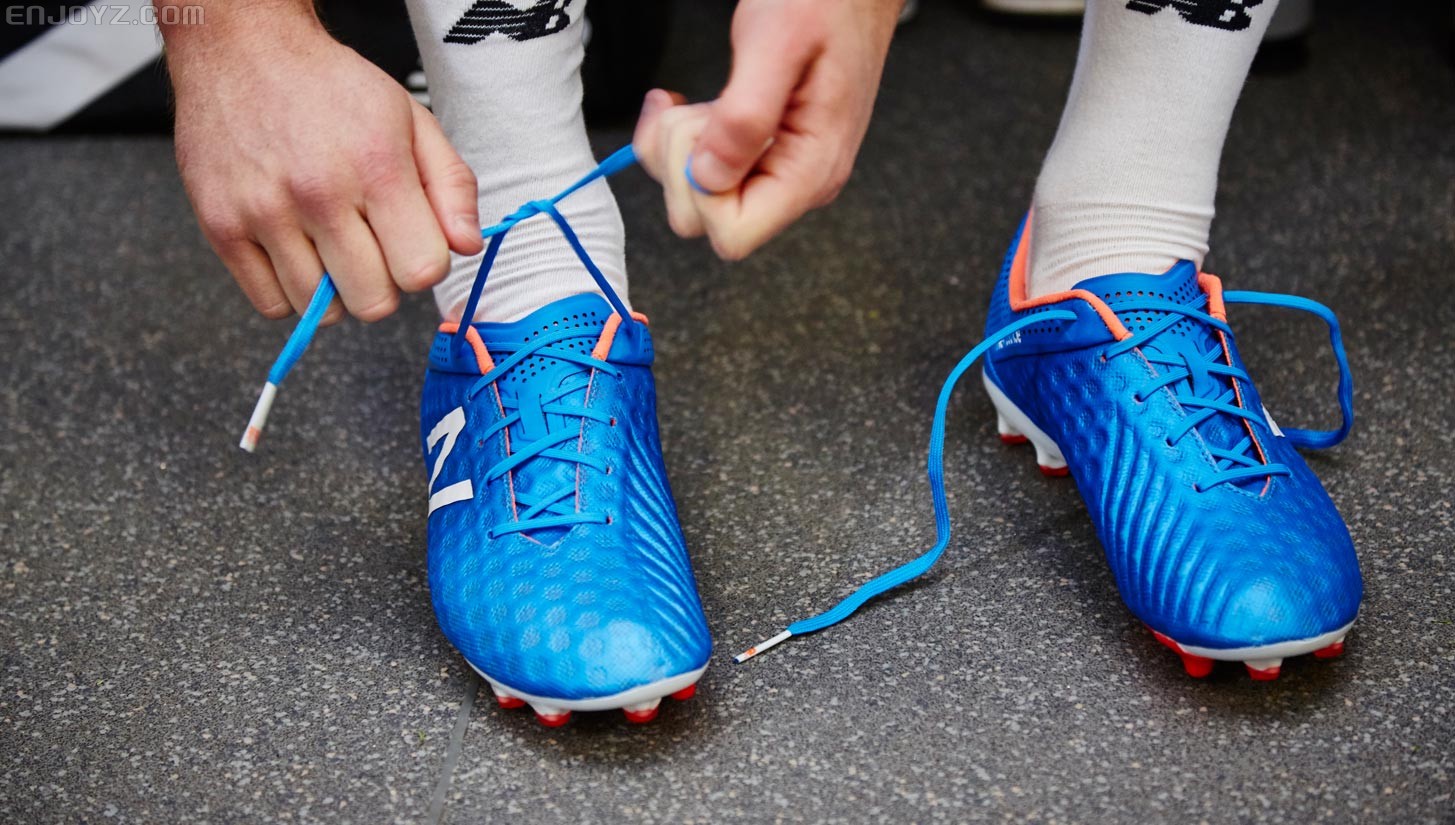 New Balance足球鞋在利物浦基地正式发布