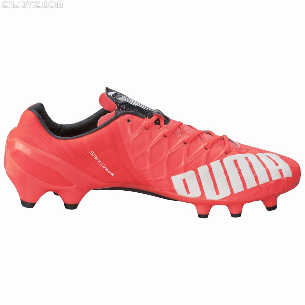 PUMA全新evoSPEED 1.4 FG足球战鞋登场